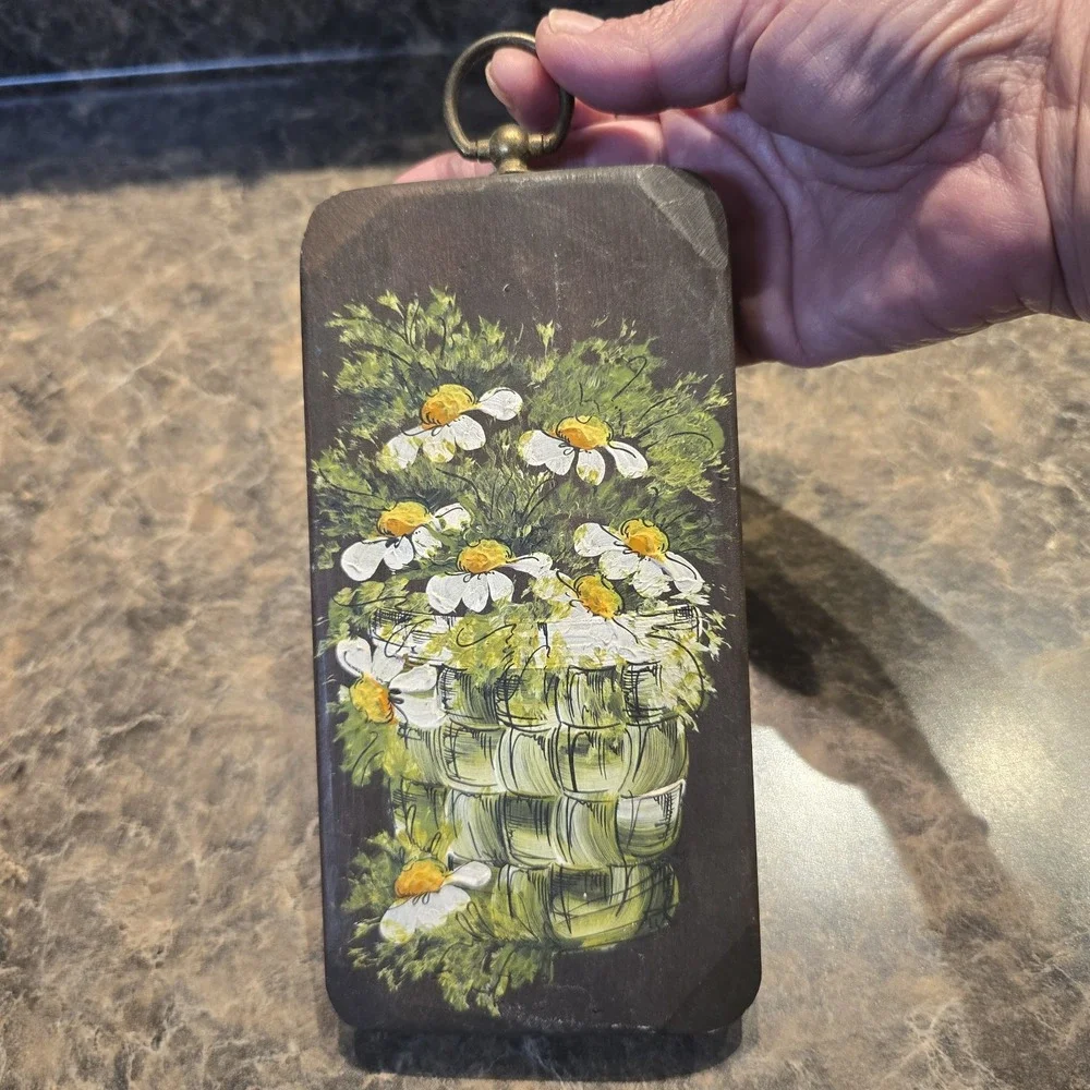 Vintage 1976 Hand Painted Daisies on‎ Wood Plaque Signed S. Perry – Rustic...